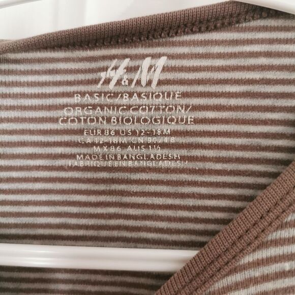 *Free H&M organic cotton onesie size 12-18 m - Picture 3 of 5